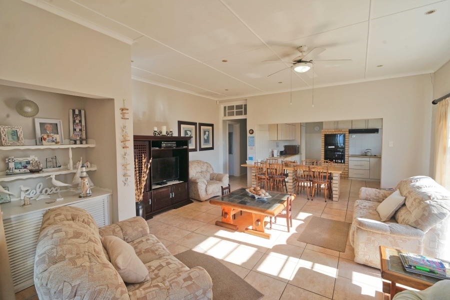 5 Bedroom Property for Sale in Kaysers Beach Eastern Cape